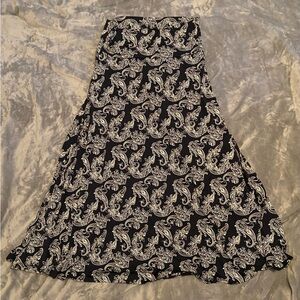 LuLaRoe Black and White Paisley A-Line Skirt